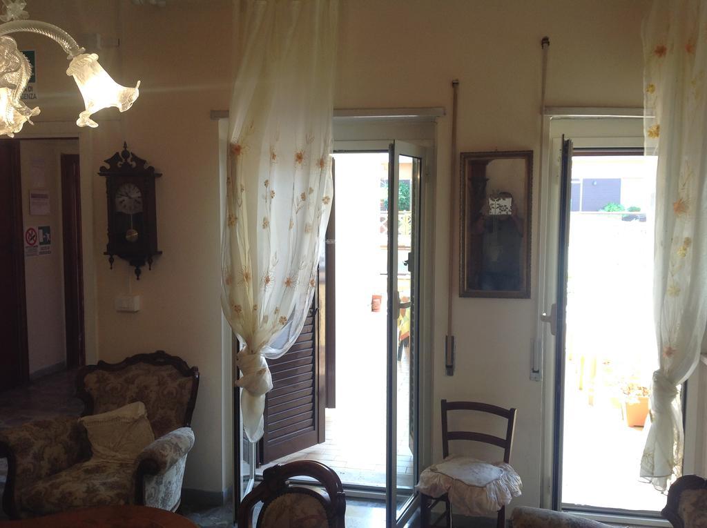 Appartamento Zia Gesina Lido di Ostia Exteriör bild