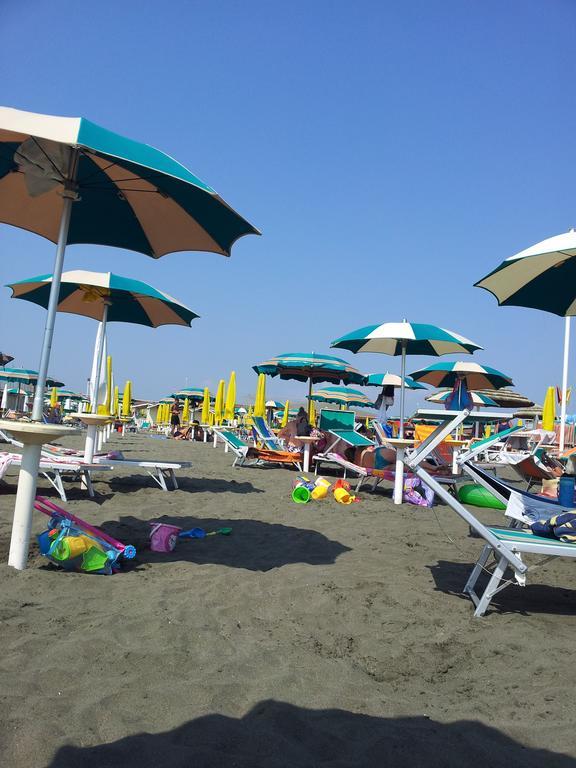 Appartamento Zia Gesina Lido di Ostia Exteriör bild